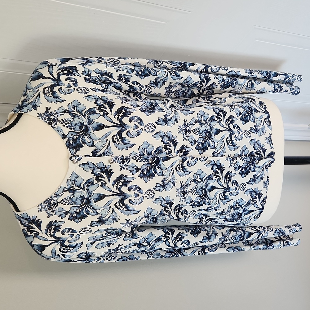 White House Black Market blue printed cardigan, size medium
